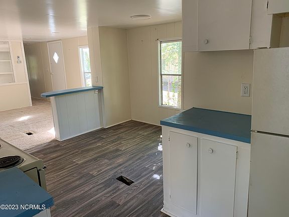 4th image of 9156 Sikes Street SE