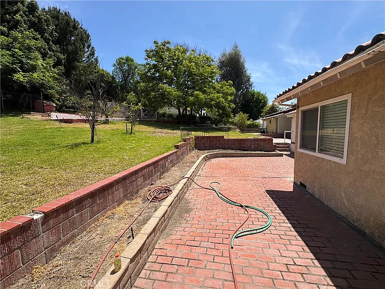 21015 Cantel Pl — Photo 33