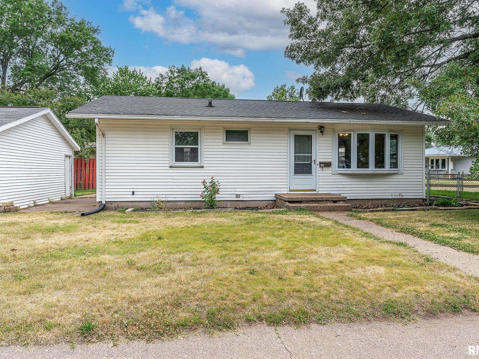 343 13th Ave, Camanche, IA 52730 Zillow