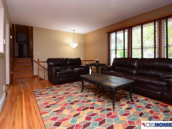 5th image of 9928 Nina St
