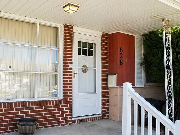 3rd image of 628 N Elberon Ave