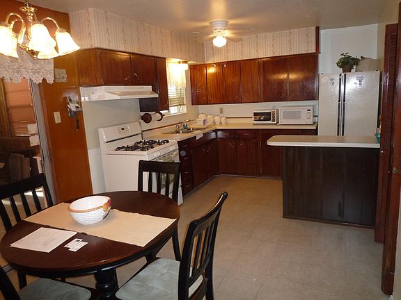 3rd image of 5640 Fairbanks Dr
