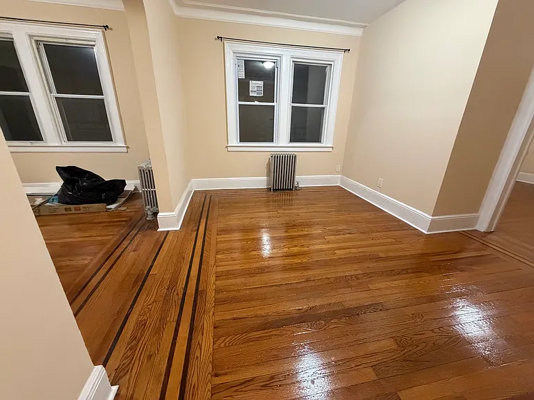 2823 La Salle Ave #1 — Photo 4
