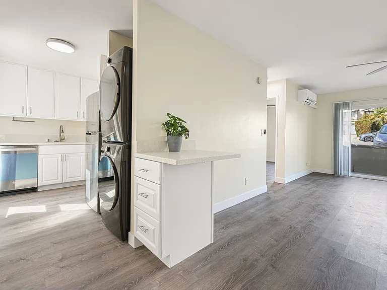 1707 Chalcedony St — Photo 12