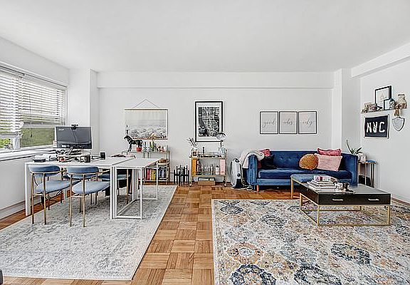 3rd image of 333 E 46th St APT 6L
