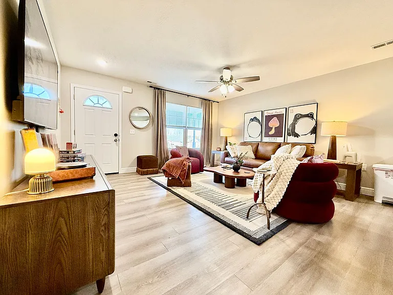 232 Taylor Dr — Photo 4