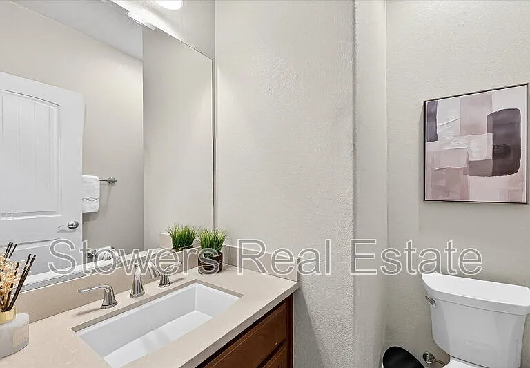 3273 Central Pkwy — Photo 17