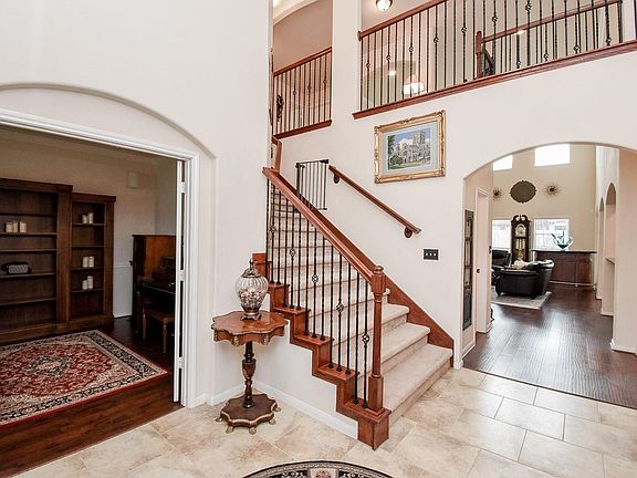 4th image of 5039 Crystal Bluff Ct