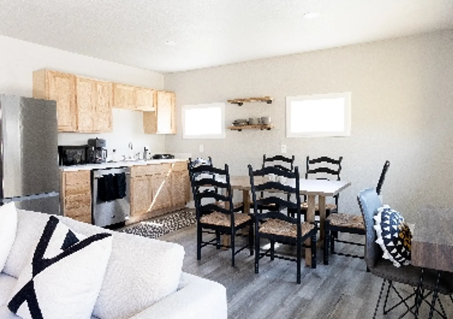 920 Camp Drive — Photo 4