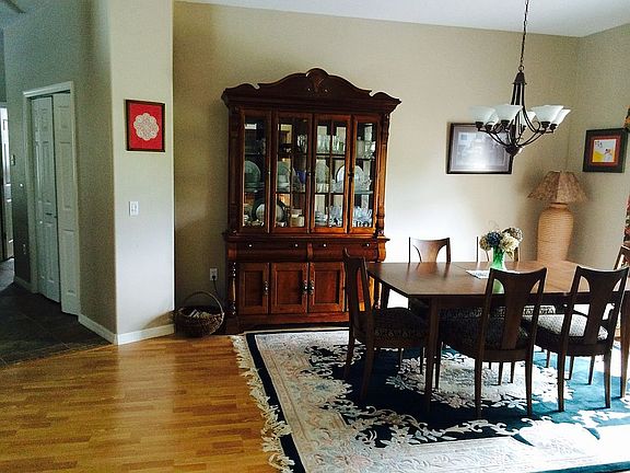 3rd image of 10851 SW 128th Ave