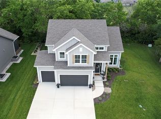 14498 S Shady Bend Rd, Olathe, KS 66061