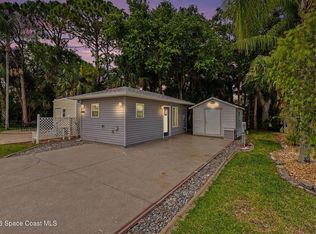 482 Oak Cove Rd, Titusville, FL 32780