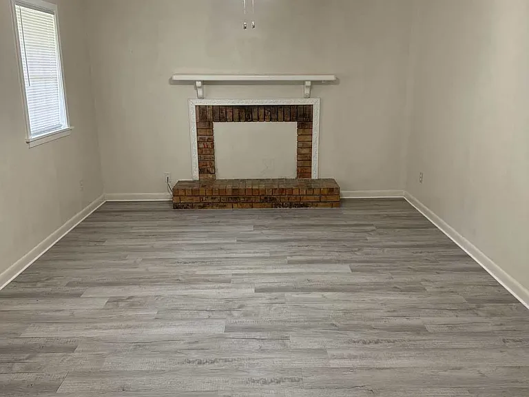 505 Marie Ave — Photo 8
