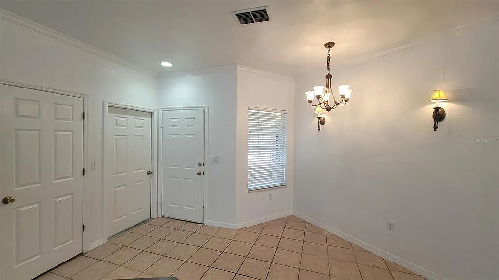 Building Photo - 4926 NW 78th Rd