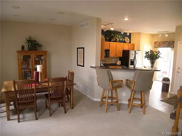 18102 E Bethany Pl — Photo 2