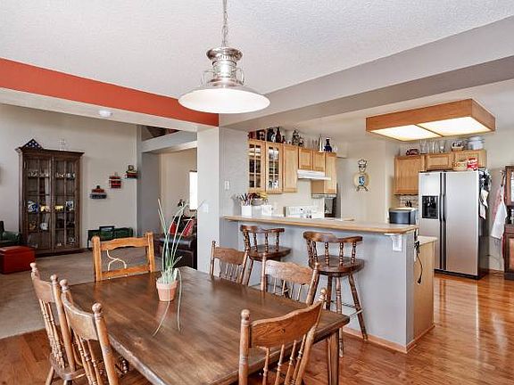 Entertaining Friendly