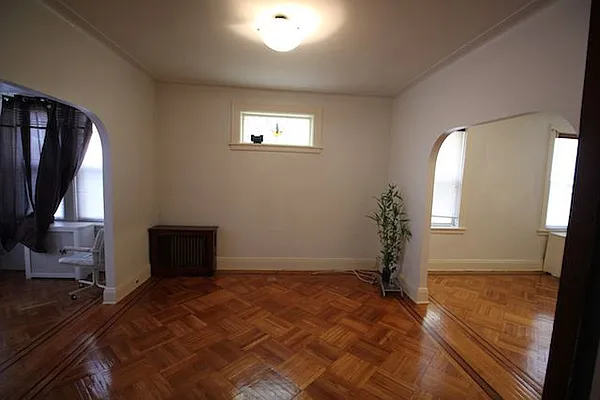 Rented by Capri Jet Realty Corp | media 40