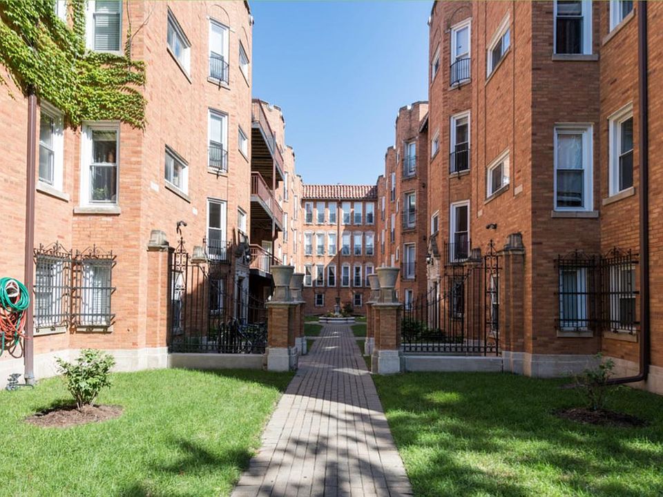 1st image of 1642.5 W Greenleaf Ave #1S