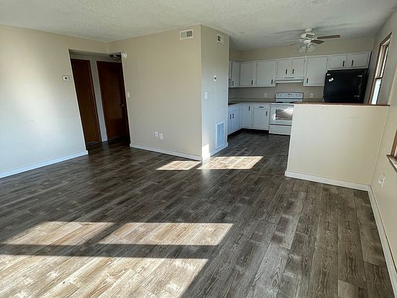 4th image of 4178 4192nd St #6C
