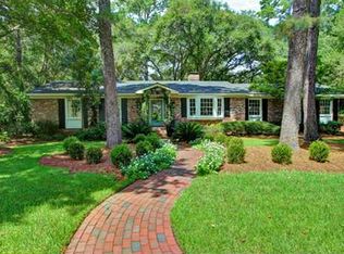 22 Diana Dr, Savannah, GA 31406