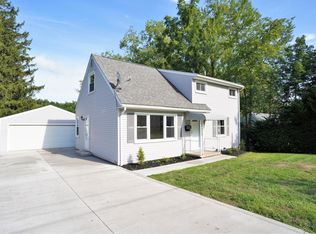 379 Rutland St, Akron, OH 44305