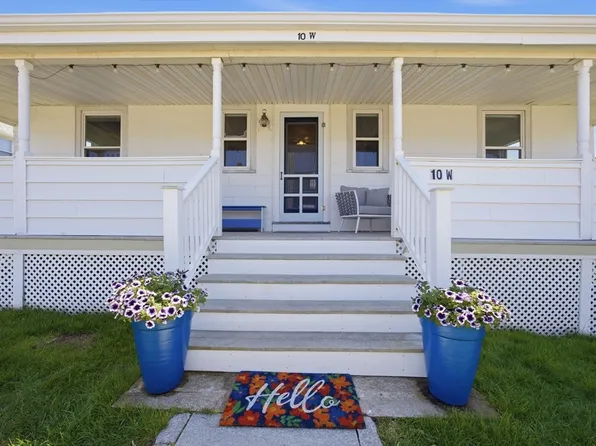 10 West St, Hull, MA 02045