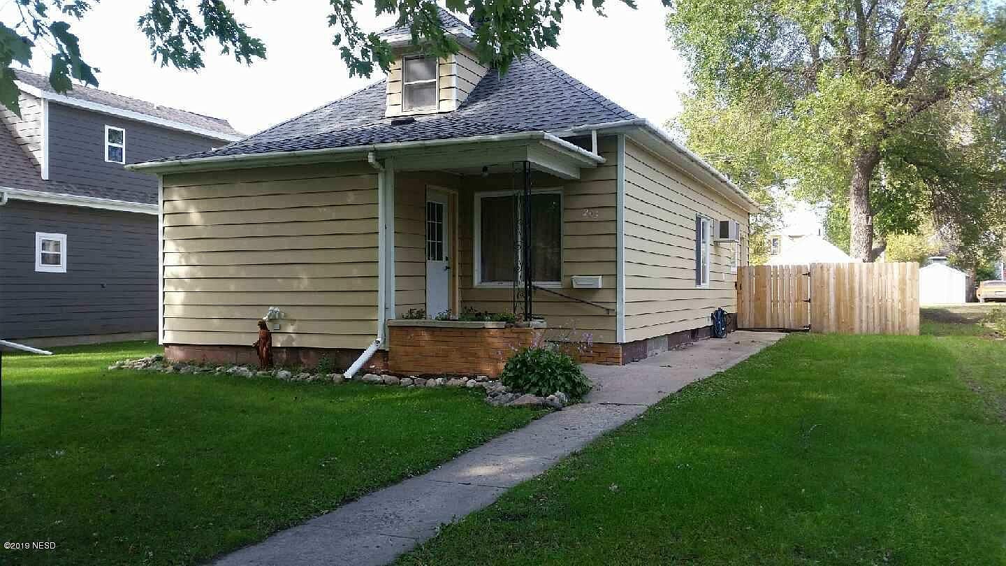 203 Pioneer Ave, Hayti, SD 57241 Zillow