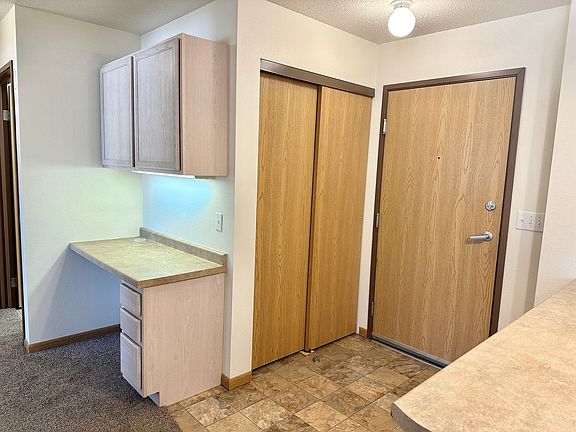 4th image of 3515 10th Ave S #310