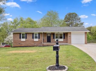 615 Worcester Rd, Knoxville, TN 37934