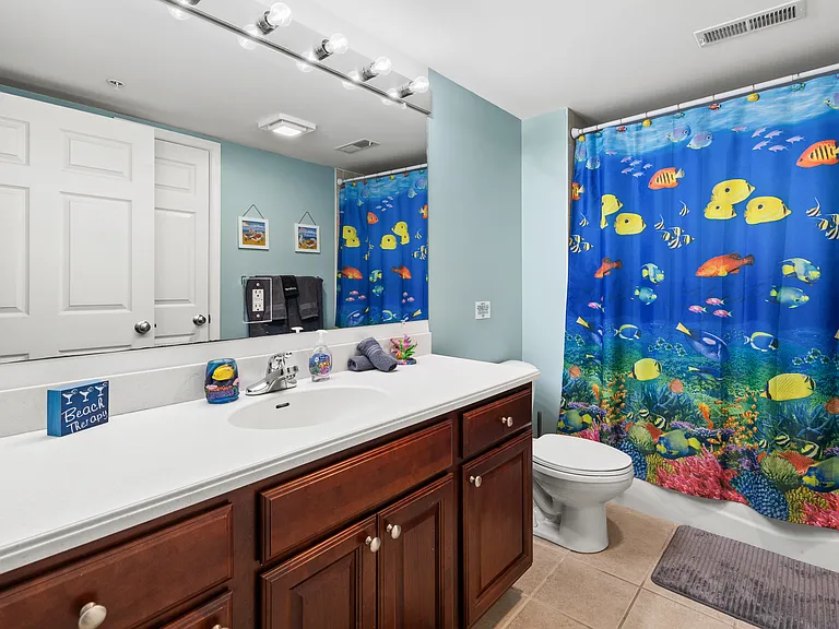 107 Somerset St #203 — Photo 8