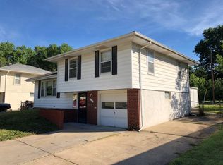 8408 E 93rd St, Kansas City, MO 64138