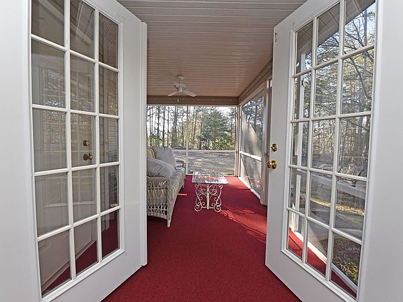 5th image of 31 Westward Ln
