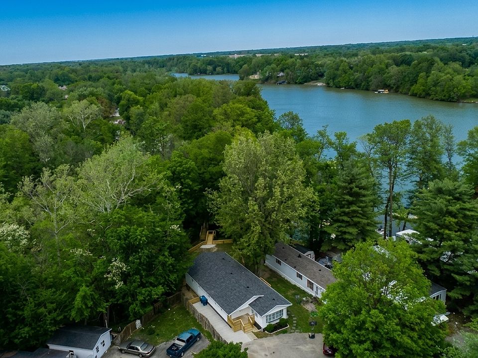 1st image of 64 Cove Ct