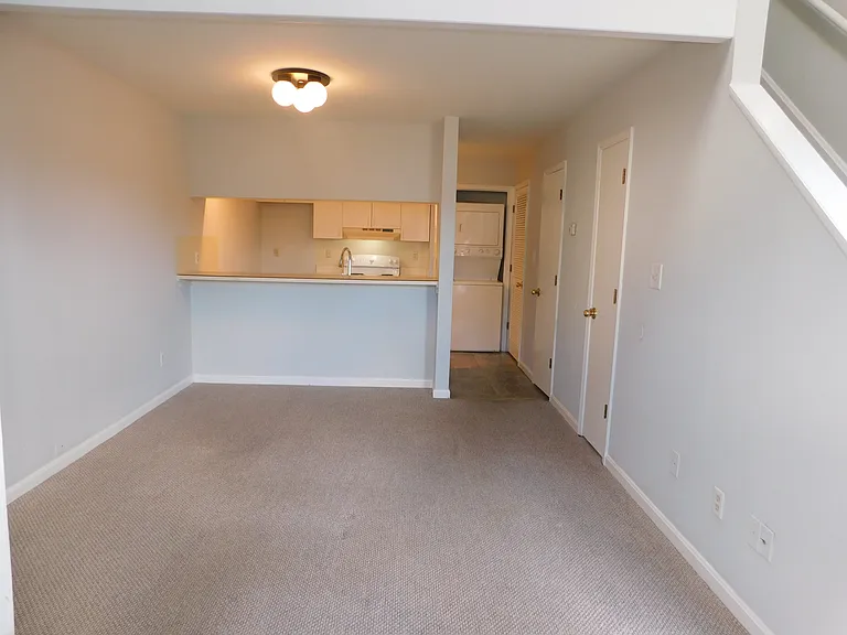 1410 N Weinbach Ave #C — Photo 6