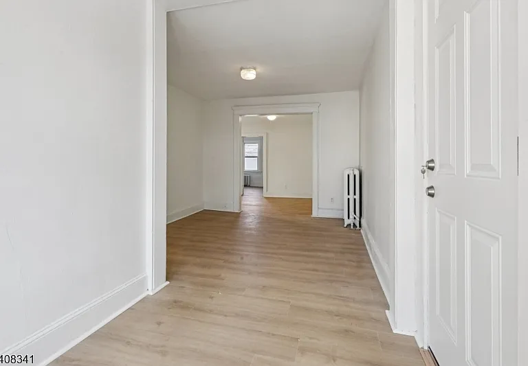 66 N Washington Ave #1 — Photo 17