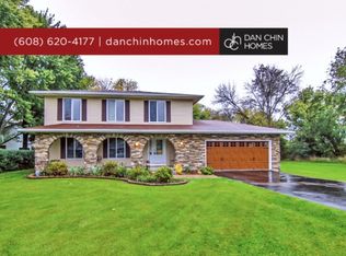 4560 Kennedy Rd, Cottage Grove, WI 53527