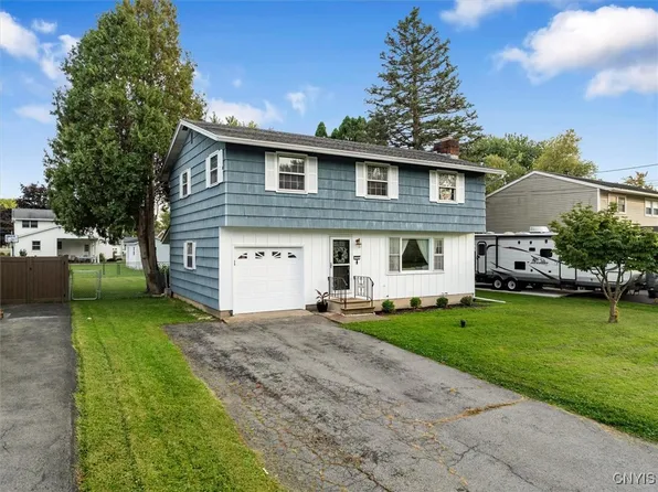 208 Washburn Dr, East Syracuse, NY 13057