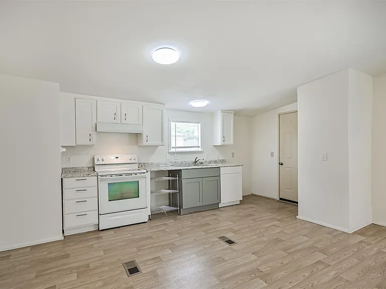 1749 Max Rd #4 — Photo 16