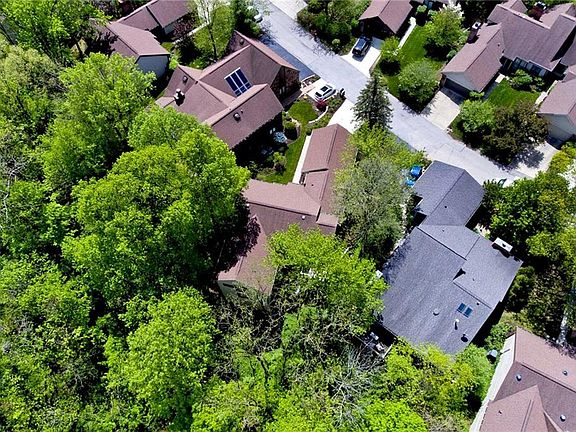 4th image of 5254 Windridge Dr #107