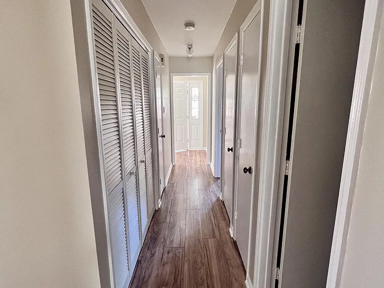 8326 Summerglen Cir — Photo 13