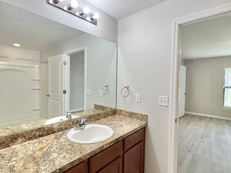 2664 Rotherham Rd — Photo 20