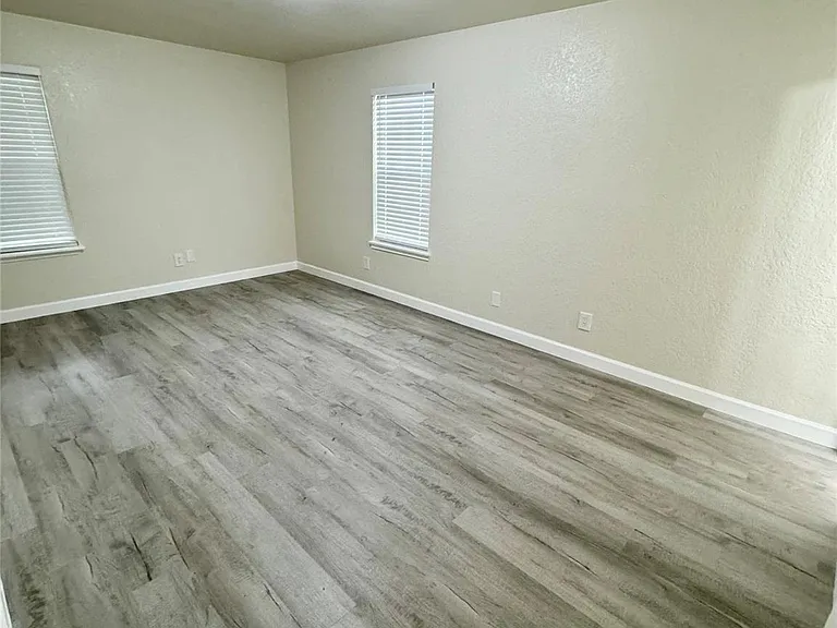 1205 Ramble Creek Dr — Photo 13