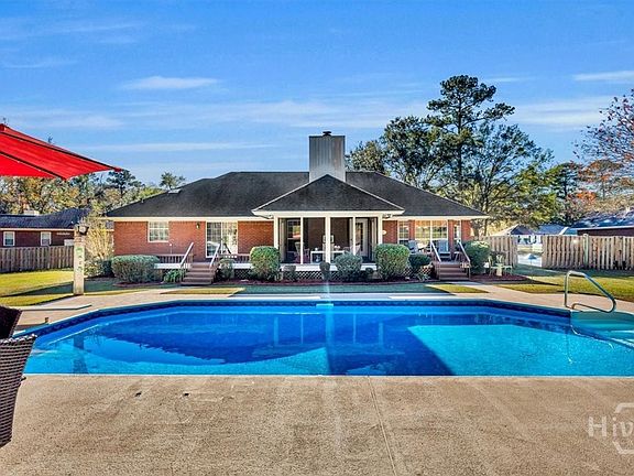 3rd image of 469 Sandhurst Drive