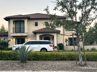 1020 E Belmont Abbey Ln, Claremont, CA 91711