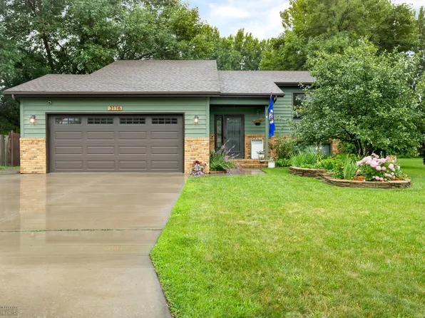 3116 22nd St S, Moorhead, MN 56560