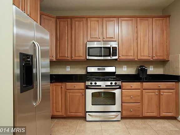 5th image of 6827 Hartzell Hill Ln
