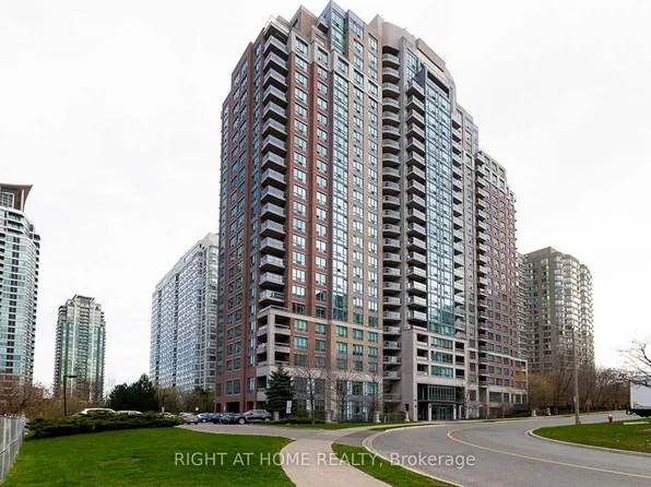 156 Enfield Pl #2205, Mississauga, ON L5B 4L8