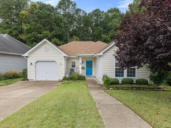 640 Ashbrittle Dr, Rolesville, NC 27571