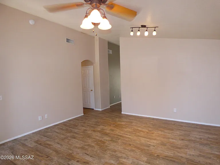 5562 W Peaceful Dove Pl — Photo 3