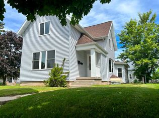 1814 Madison St, Manitowoc, WI 54220